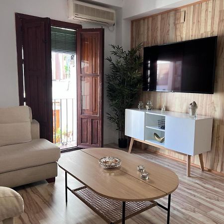 Apartamento Con Patio Para 4 En El Casco Historico Cordoba Luaran gambar