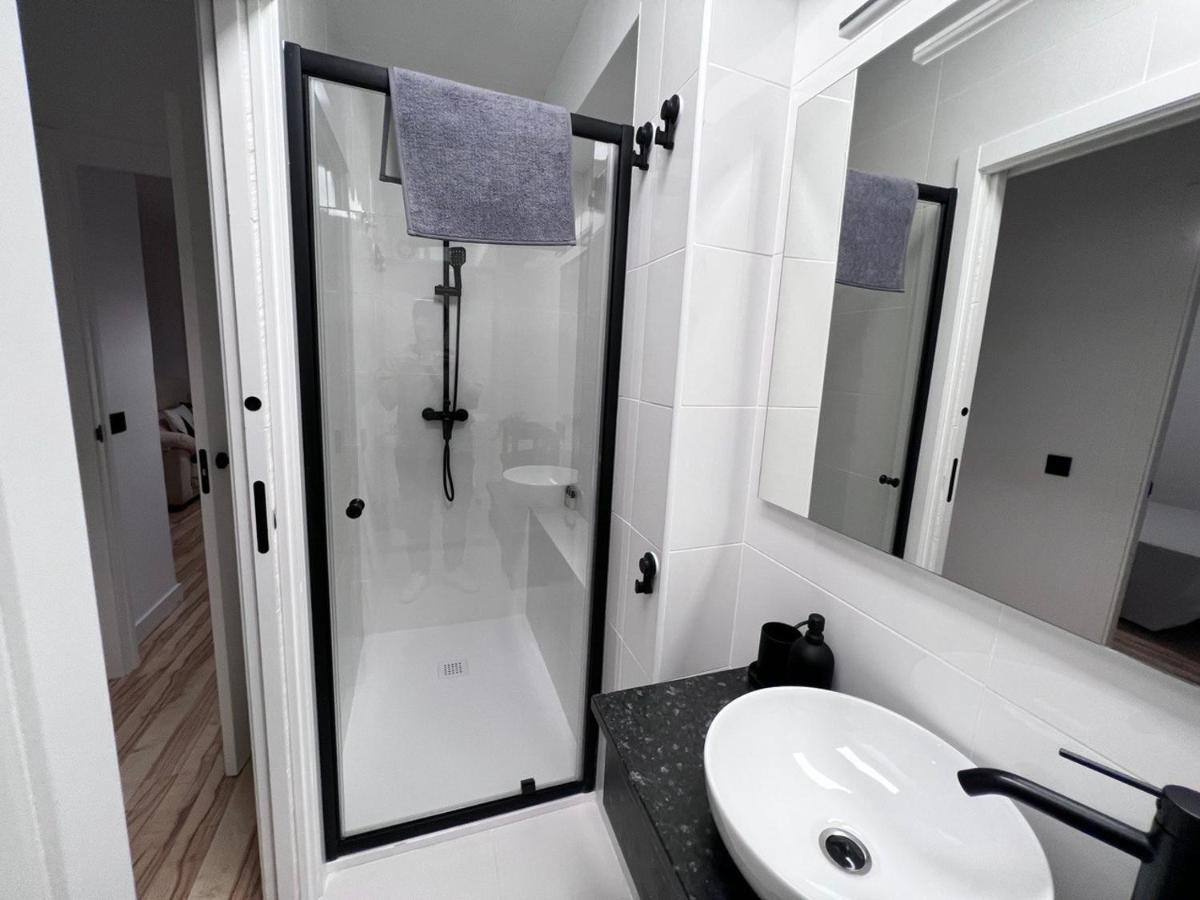 Apartamento Con Patio Para 4 En El Casco Historico Cordoba Luaran gambar