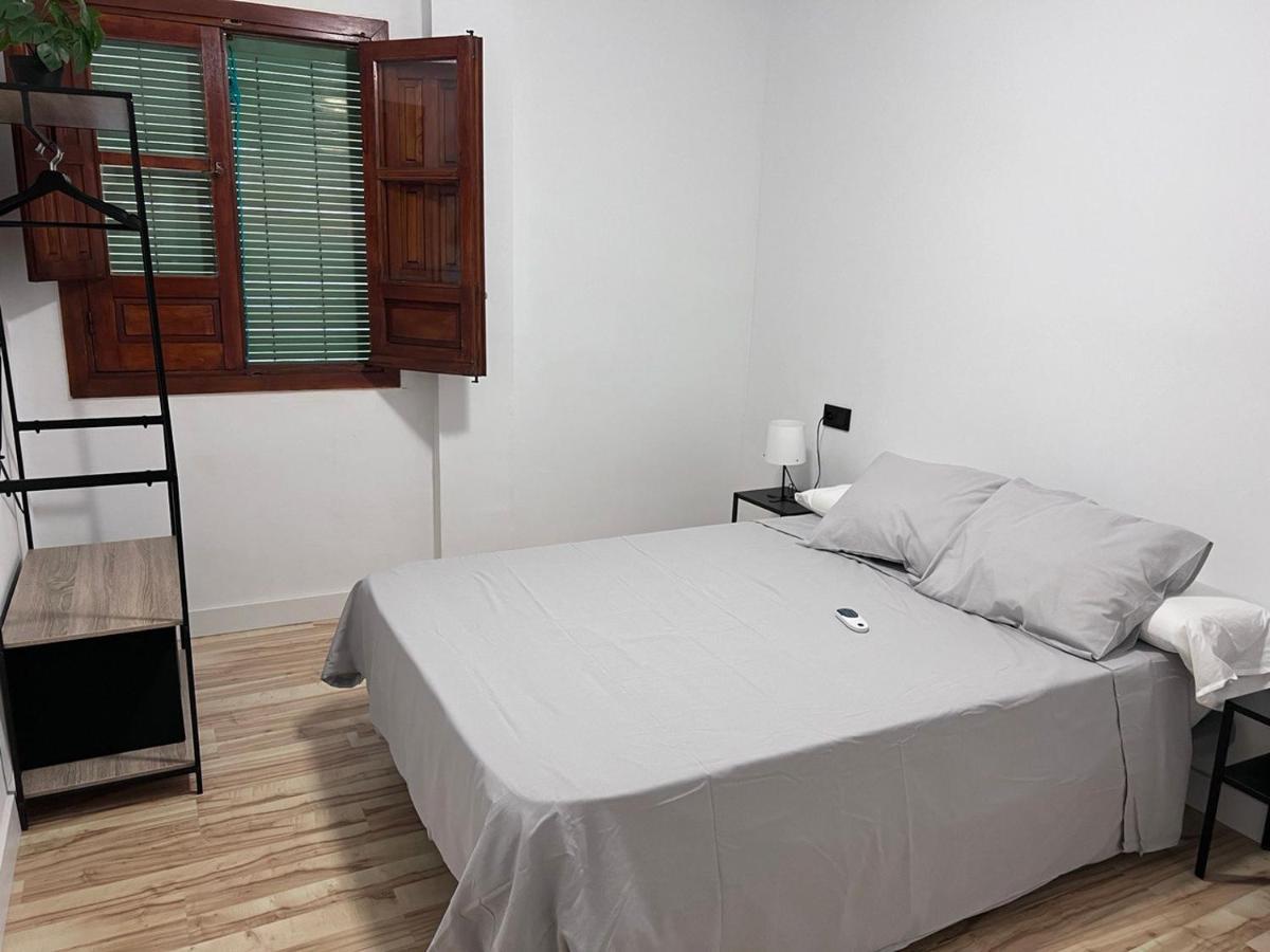 Apartamento Con Patio Para 4 En El Casco Historico Cordoba Luaran gambar