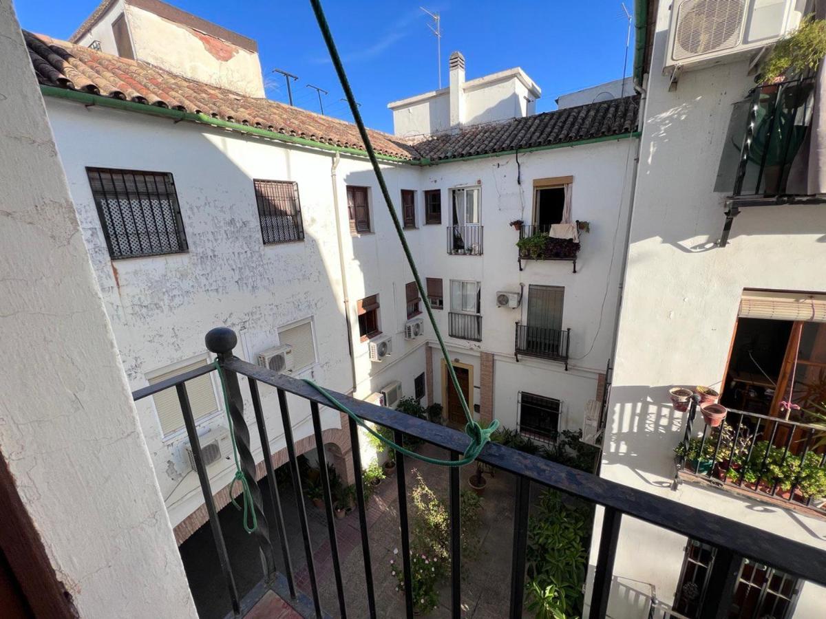 Apartamento Con Patio Para 4 En El Casco Historico Cordoba Luaran gambar